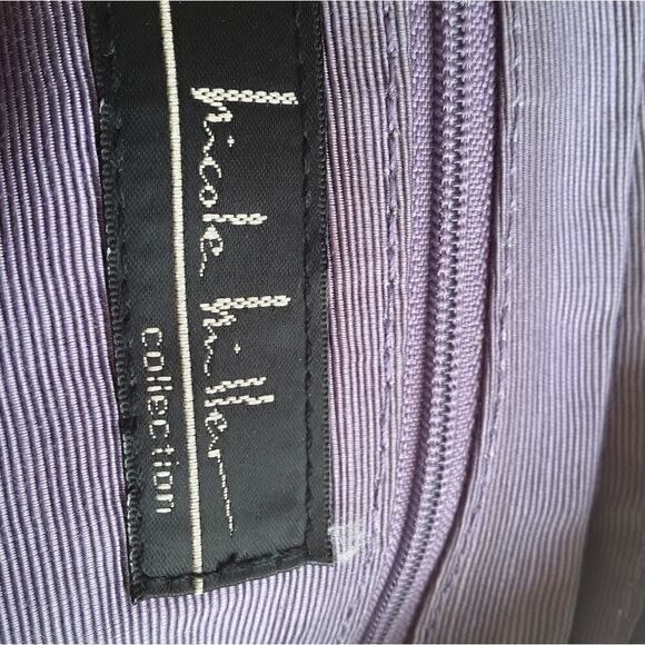 Nicole Miller Collection Women's Handbag/Purse Great Condition - Picture 7 of 10